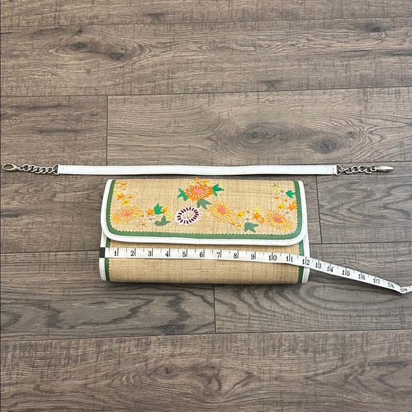 The Sak Straw Embroidered Floral Bag / Clutch Leather Trim Removable Strap - Picture 16 of 17